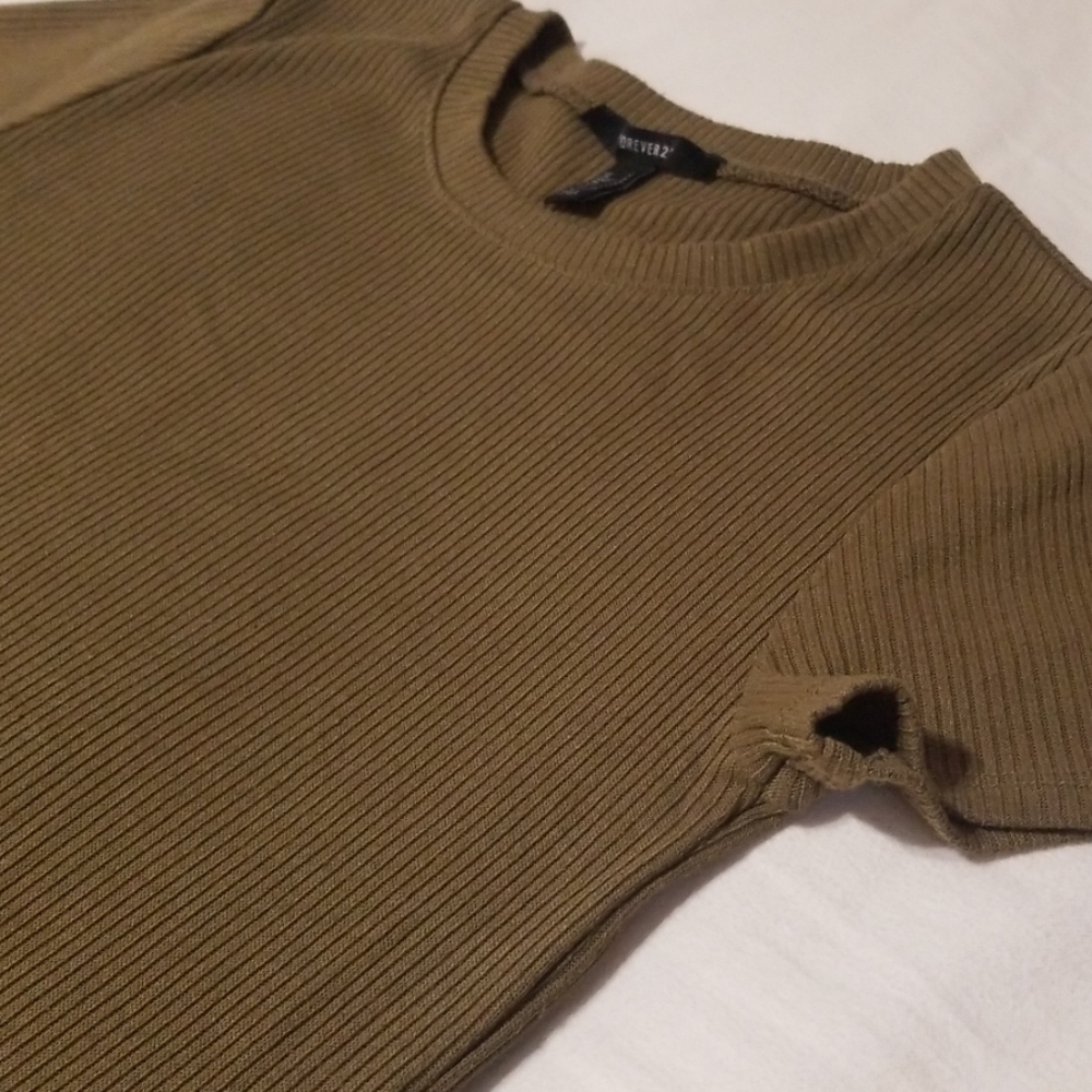Olive Green short sleeve fitted shirt